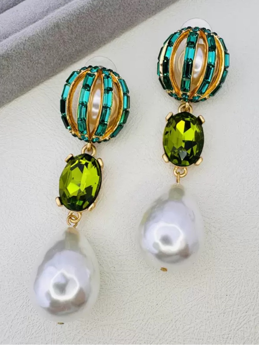 Oscar de la Renta Pearl Orb Dangle Earrings